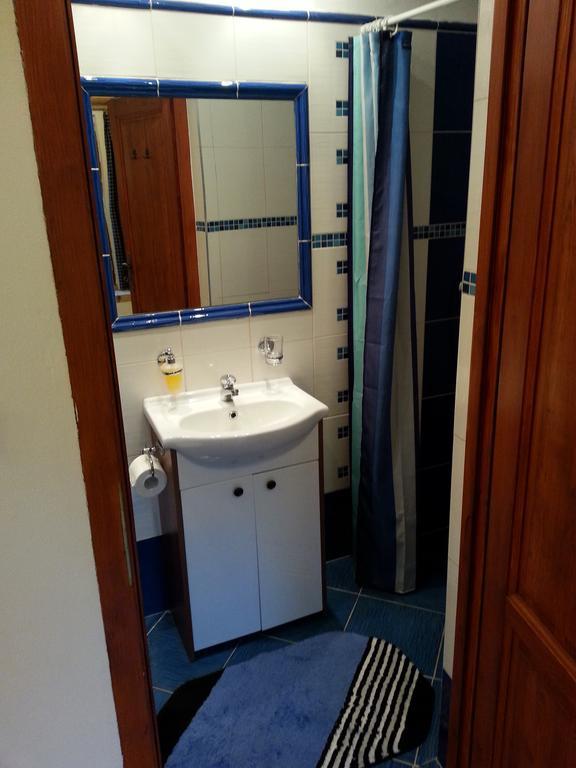 Apartman Kratka Rum bild
